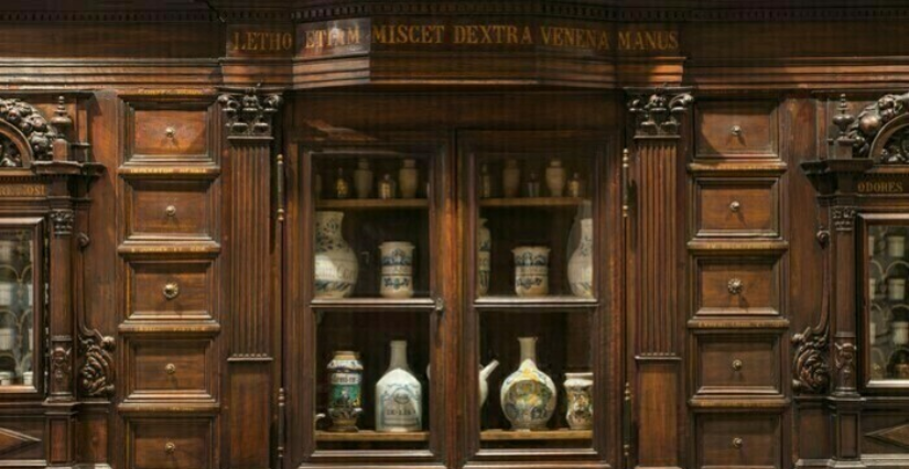 Visite insolite en famille: "Visite Pharmacie si précieuse » au Musée des arts précieux Paul Dupuy