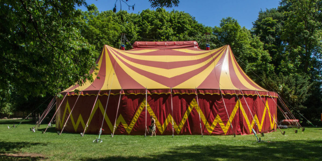Atelier cirque avec le Cirque Baraka, à La Grainerie à Balma