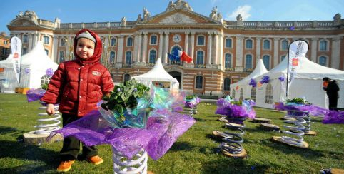 Fête de la Violette - Place du Capitole à Toulouse